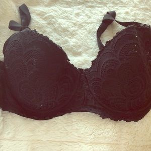 Black lace bra